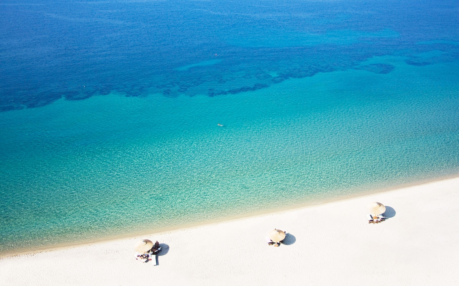 Komitsa Beach